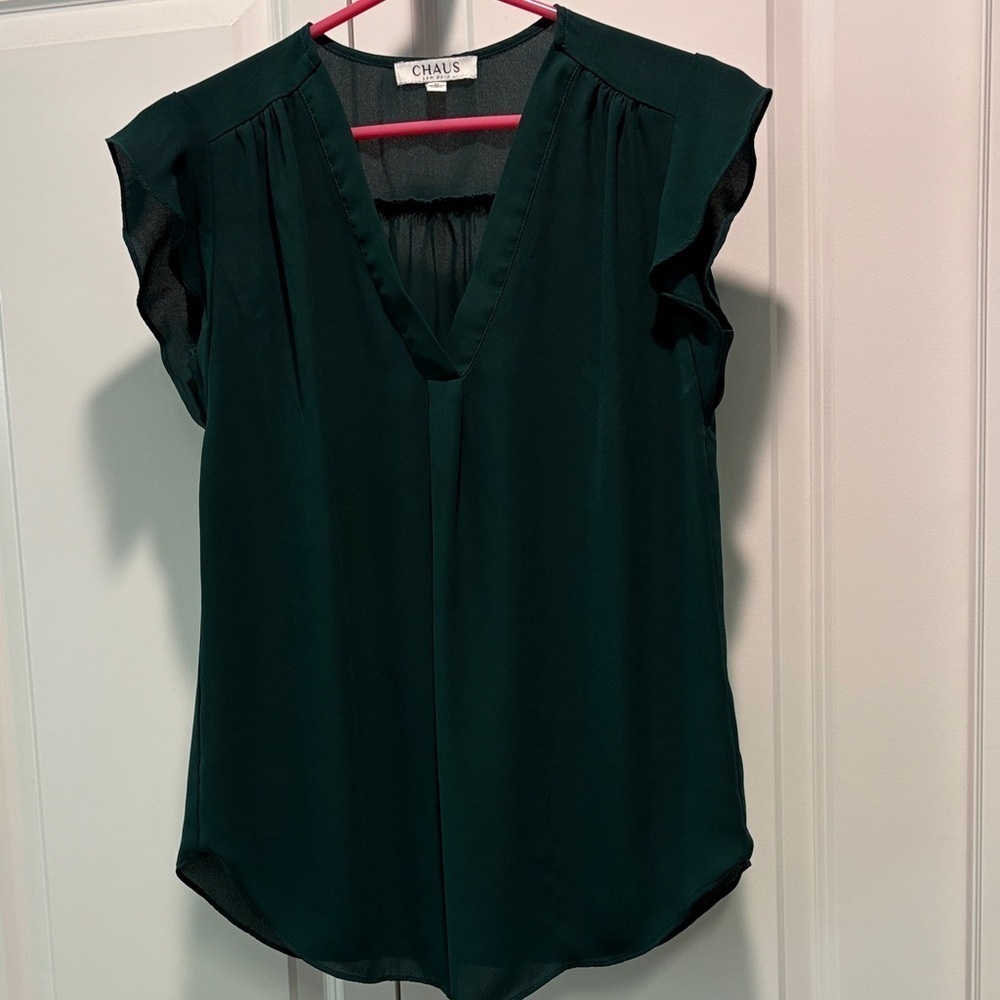 Chaus Women's Deep Green Flutter Sleeve Blouse